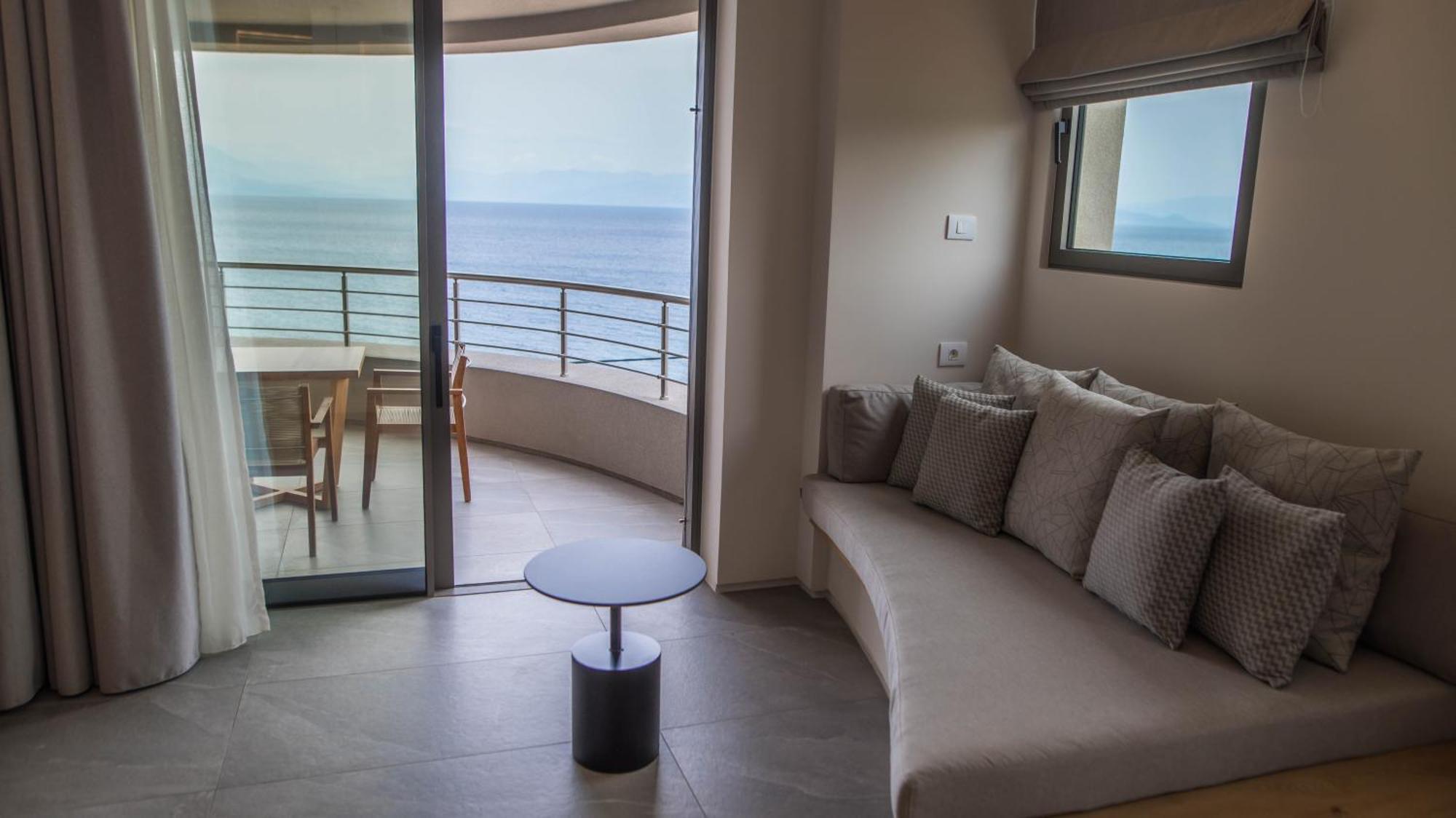 Alissachni Seaside Hotel Дервенион Экстерьер фото