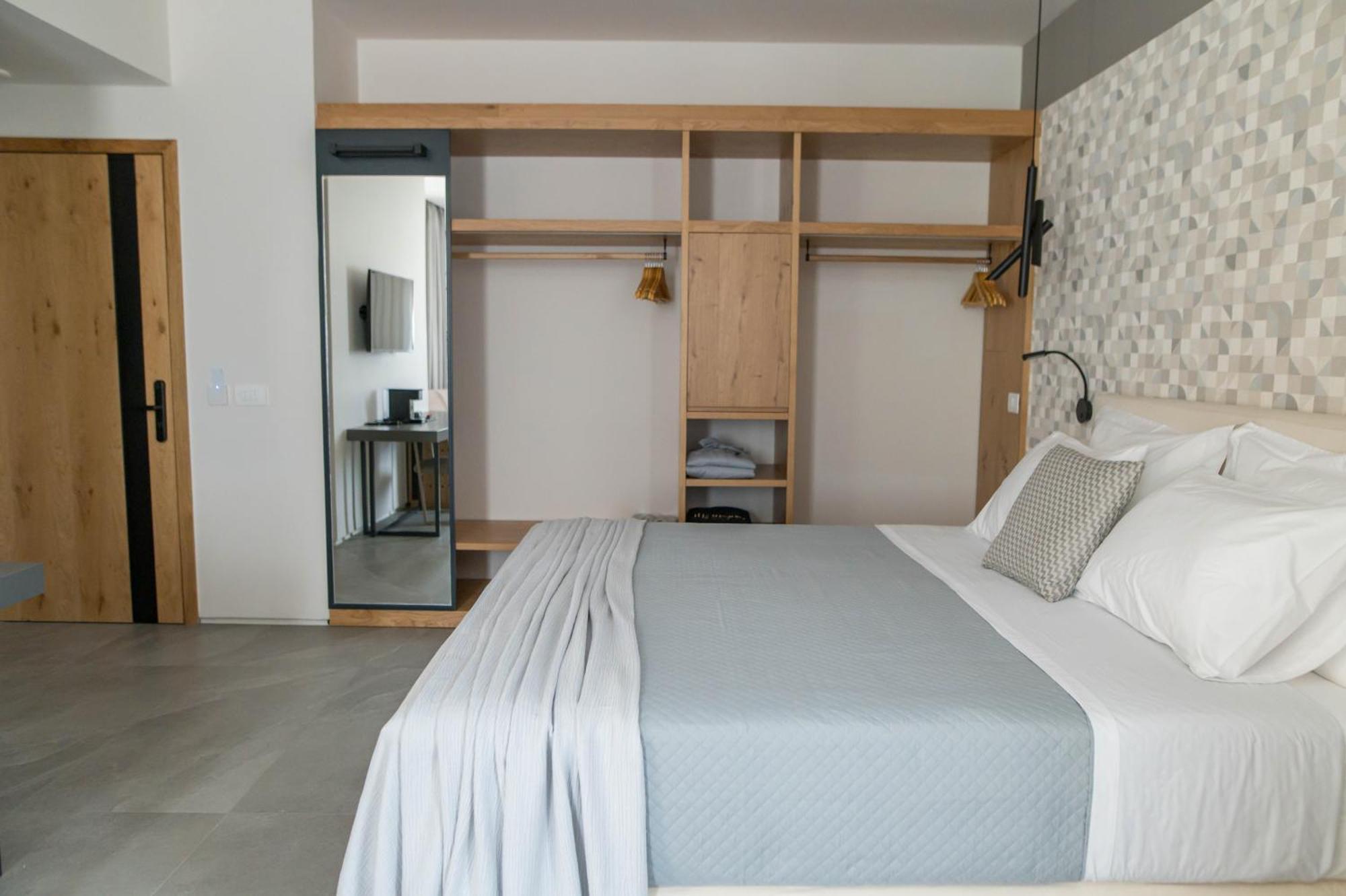 Alissachni Seaside Hotel Дервенион Экстерьер фото